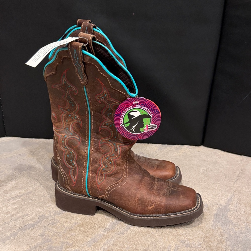 JUSTIN WOMEN'S RAYA WESTERN BOOTS - SQUARE TOE 7.5‎ B brand new with tags